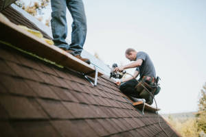 Local Roofers in N Brentwood, MD